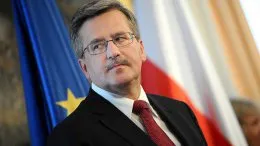 Польша начала разрабатывать новый план действий в отношении Украины — Коморовский
