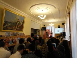 Будущие менеджеры туризма провели романтические встречи... в старейшей библиотеке Севастополя
