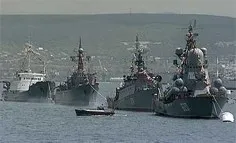 Севастопольцы караулят корабли Черноморского флота