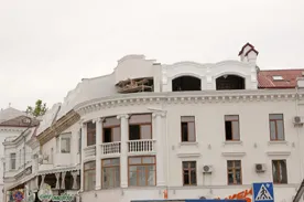 Никто в Севастополе даже не заметил, как в Артбухте на историческом доме достроили ещё один этаж
