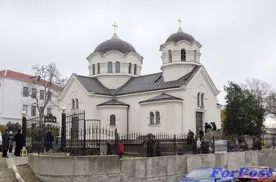 В Севастополе на Северной стороне освятили восстановленный храм-памятник Крымской войны «Вознесения Господня»