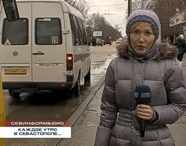 Плохие дороги, надоедливая музыка в салоне, хамство и толчея. Севастопольцы об общественном транспорте города