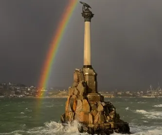 В Севастополе радуга и шторм. Фотозарисовка+Видео