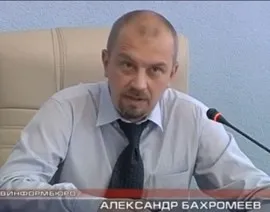 Чиновники Севастополя убегают от журналистов, не публикуют официальные документы и прогуливают брифинги