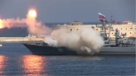 Неудачный запуск ракеты во время морского парада в Севастополе активно обсуждают в Сети