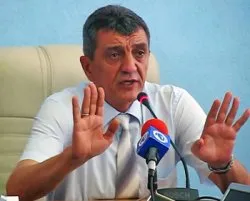 Человек–вето звучит гордо. Губернатор заблокировал решение депутатов остановить застройку побережья Севастополя