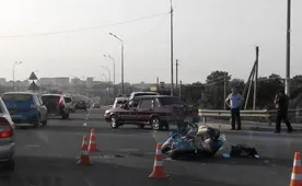 В Севастополе мотоциклист «влетел» в дорожное ограждение