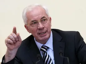 Азаров: Украина фактически и юридически потеряла Крым