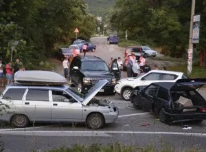 Крупное ДТП в Инкермане: четыре авто, «скорые» и огромная пробка