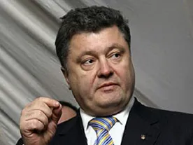 Порошенко поручил проинформировать Россию и ОБСЕ об обострении ситуации в Донбассе
