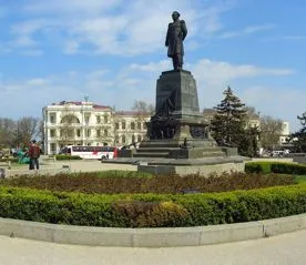 Сегодня на площади Нахимова в Севастополе пройдет более двадцати мероприятий
