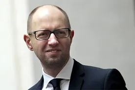 СМИ узнали о предложении Яценюку возглавить Нацбанк Украины