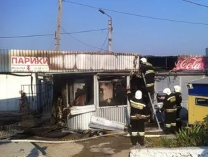 В Севастополе на рынке «Чайка» сгорел павильон