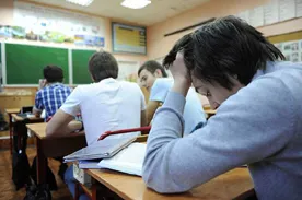 Минобрнауки запретило школам собирать деньги с родителей