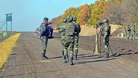 Украина оборудовала противотанковыми рвами 180 километров границы с РФ
