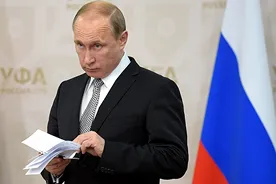 Половина россиян заподозрила окружение Путина в сокрытии от него правды