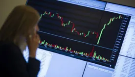 Курс доллара взлетел выше 66 рублей впервые за полгода