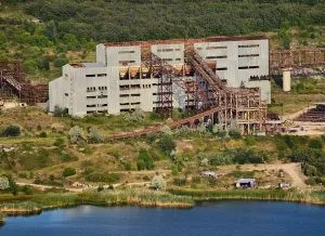 Арбитражный суд Севастополя запретил распоряжаться недостроем у горы Гасфорта