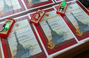 В Севастополе ветеранам Великой Отечественной войны вручили ключи от новых квартир
