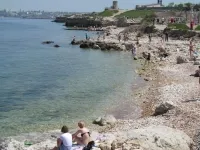 В заксобрании Севастополя выступили против запрета купания на пляже Херсонеса