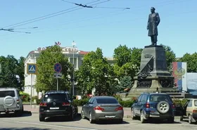 В Севастополе вернут парковку на площадь Нахимова по просьбе жителей
