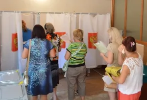 На думских выборах в Севастополе лидируют Николаев и Белик