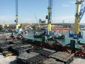 Перевалка грузов в порту Севастополь упала на треть