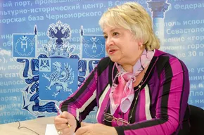 «Почти полдень». 23 мая в студии ForPost руководитель образцового хора «Жаворонок» Марина Федотова