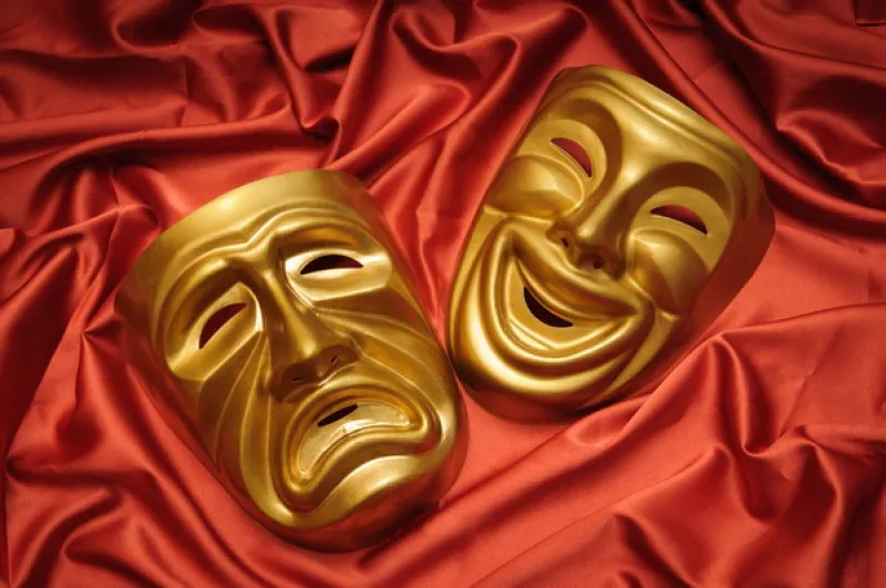<p>Masks with the theatre concept</p>