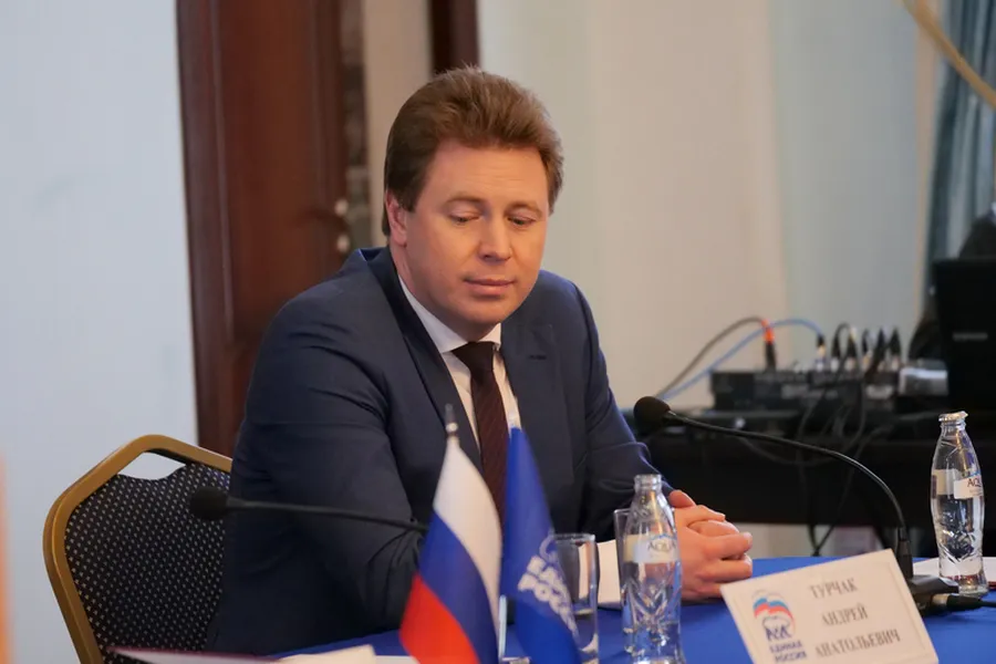 Снятие санкций с экс-губернатора Севастополя угрожает госстрою России – эксперт