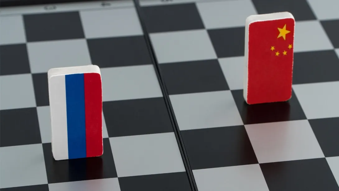 Китай важен, но решать свои проблемы Россия должна сама