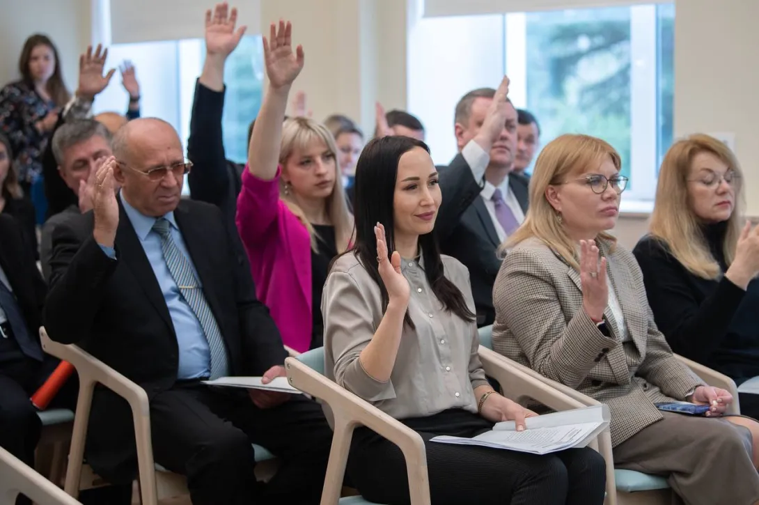 В Севастополе общественная палата выбрала заместителей председателя и глав комиссий