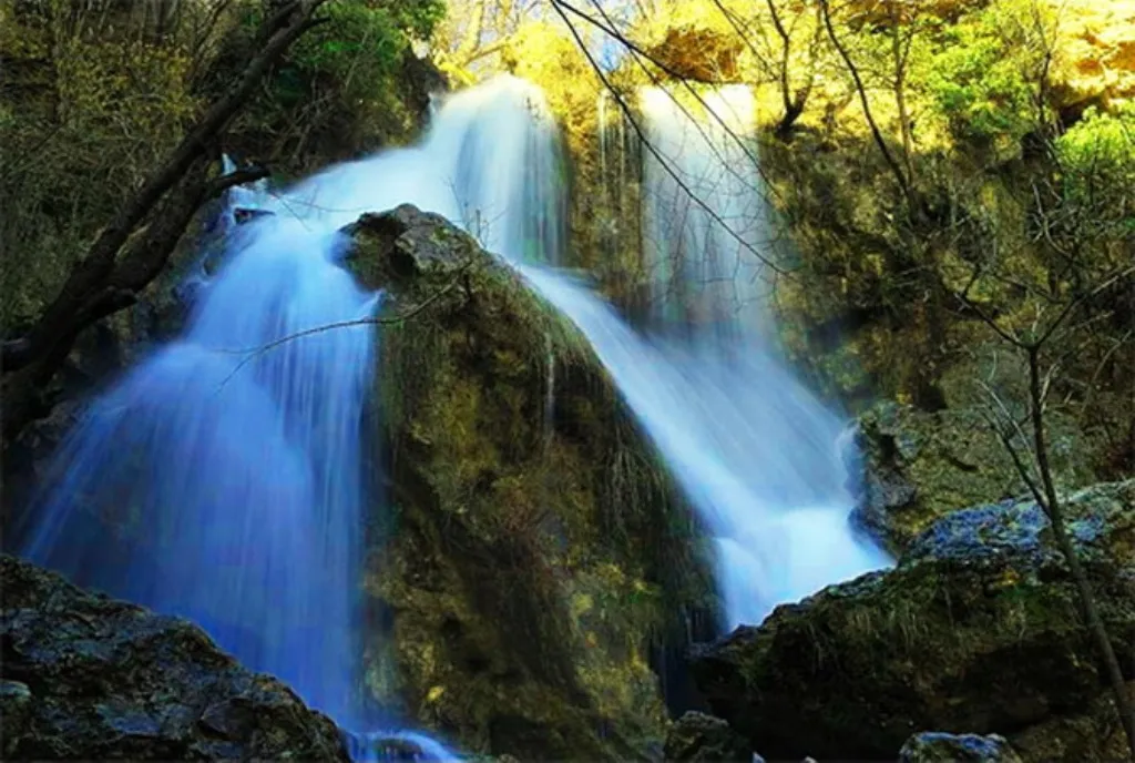 Водопад в Крыму
