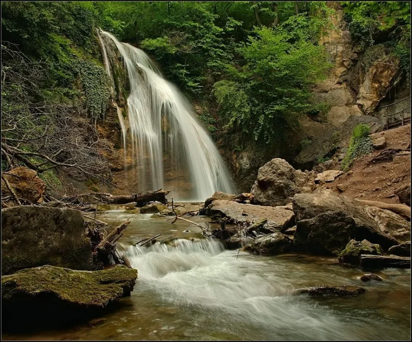 Самые популярные водопады Крыма