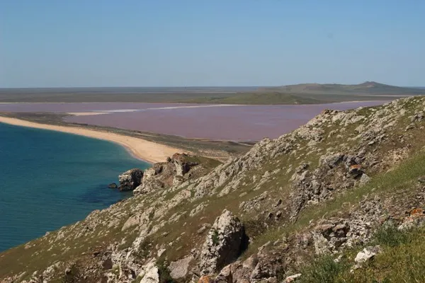 Гора Опук, розовое озеро, Кояшское озеро, Крым