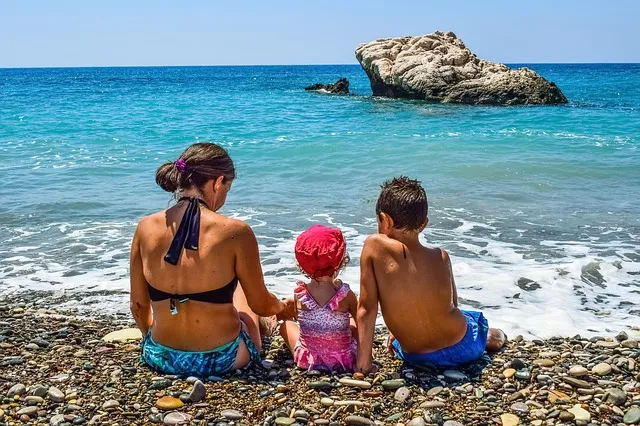 family-3624488_640