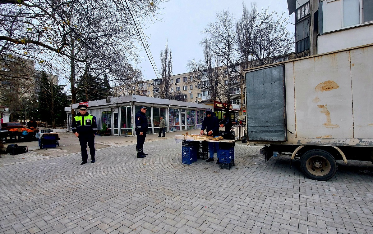 севастополь незаконная стихийная торговля гибдд полиция
