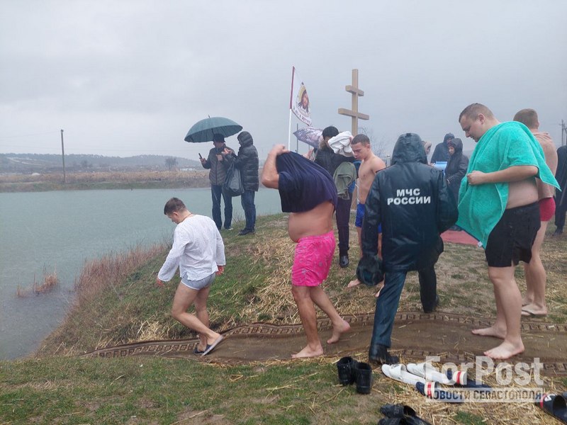 крым симферополь озеро крещение Белоглинка купание