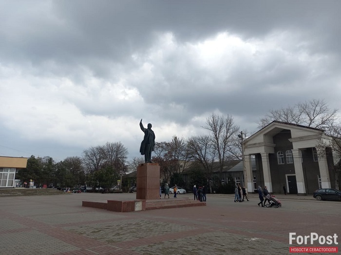 крым джанкой памятник ленину центральная площадь