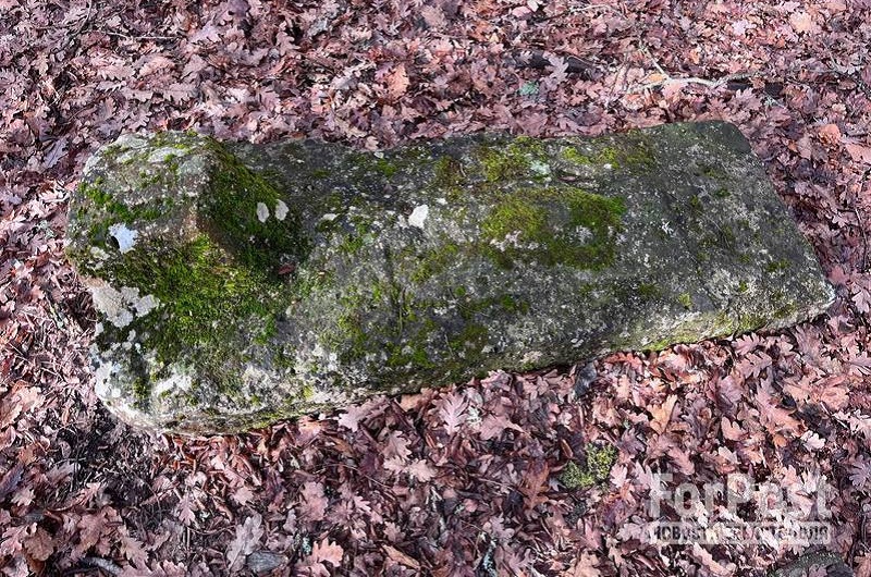 крым археология могильник надгробие история находки