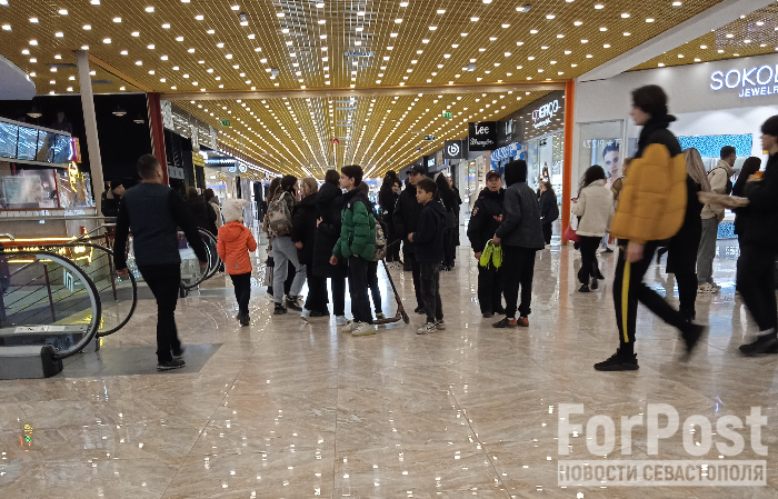 севастополь торговый центр муссон сходка подроски реден аниме полиция