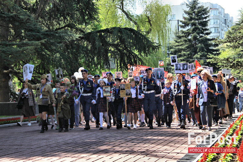 крым симферополь парад бессмертный полк день победы 9 мая шествие 