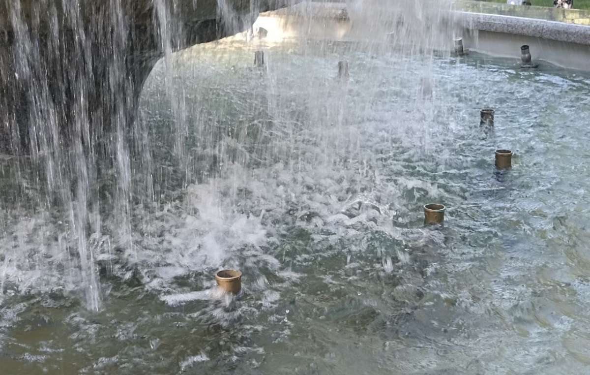 севастополь фонтан на приморском бульваре не работает