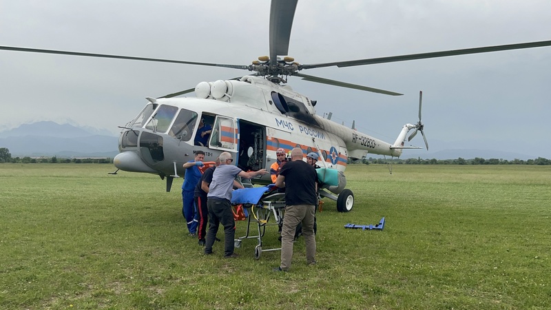 кавказ мчс вертолет эвакуация травма феодосия альпинист