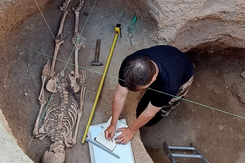 керчь раскопки некрополь могила останки археология крым