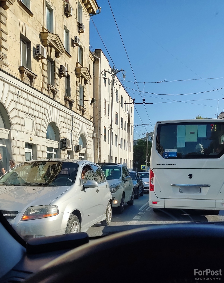дороги улица Ленина Севастополь центр транспорт пробка
