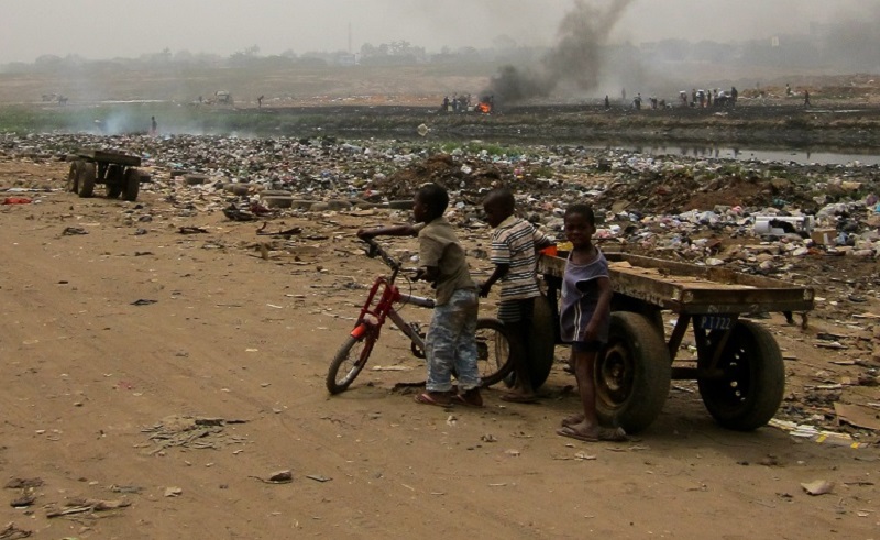 африка экология дети населения свалка бедность 