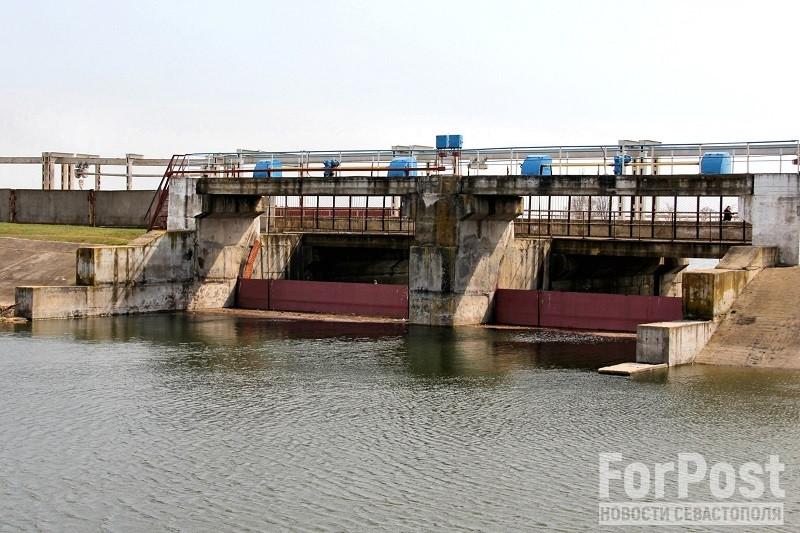 крым северо-крымский канал вода сооружение дамба 