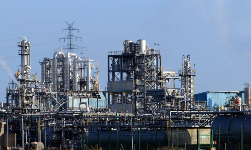 крым нефтеперерабатывающий завод дефицит деталей инжиниринг импорт ремонт запчасти санкции
