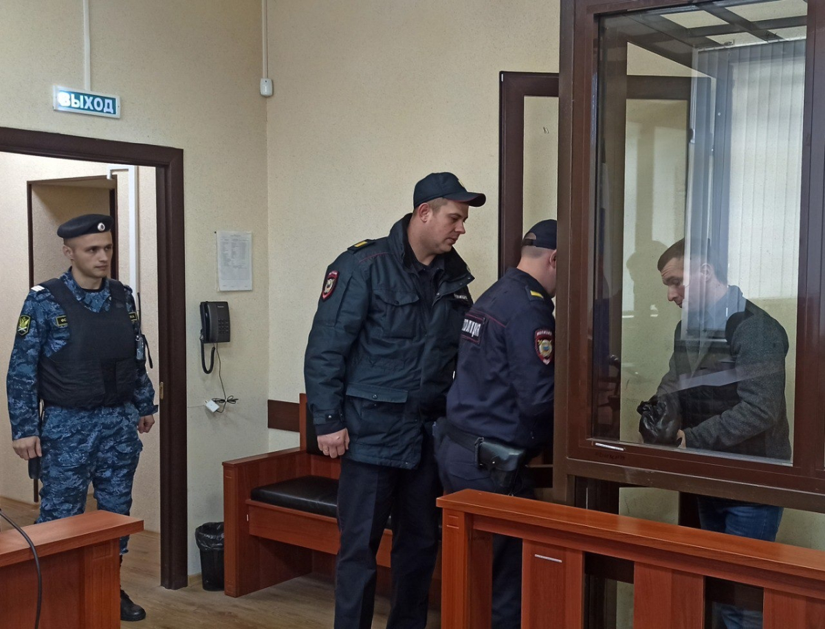 крым симферополь суд приговор убийство полиция МВД охрана преступник